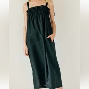 A Bronze Age linen mumu dress